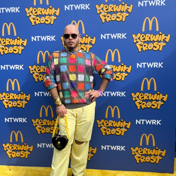 Meet your Posher, Omar - Picture 8 of 11